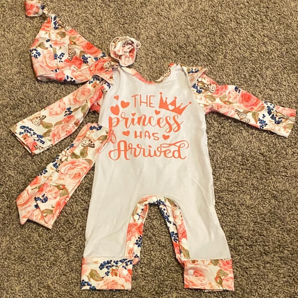 Princess Coming Home Outfit, Newborn to 0-3 Months, Baby Girl Floral